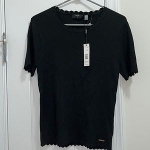 Tahari T Black SS Top